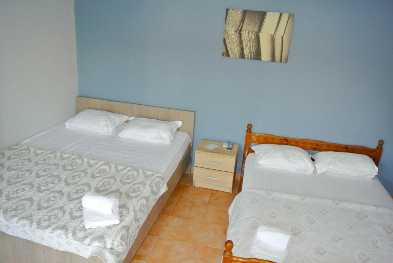Kremasti Rooms Luaran gambar