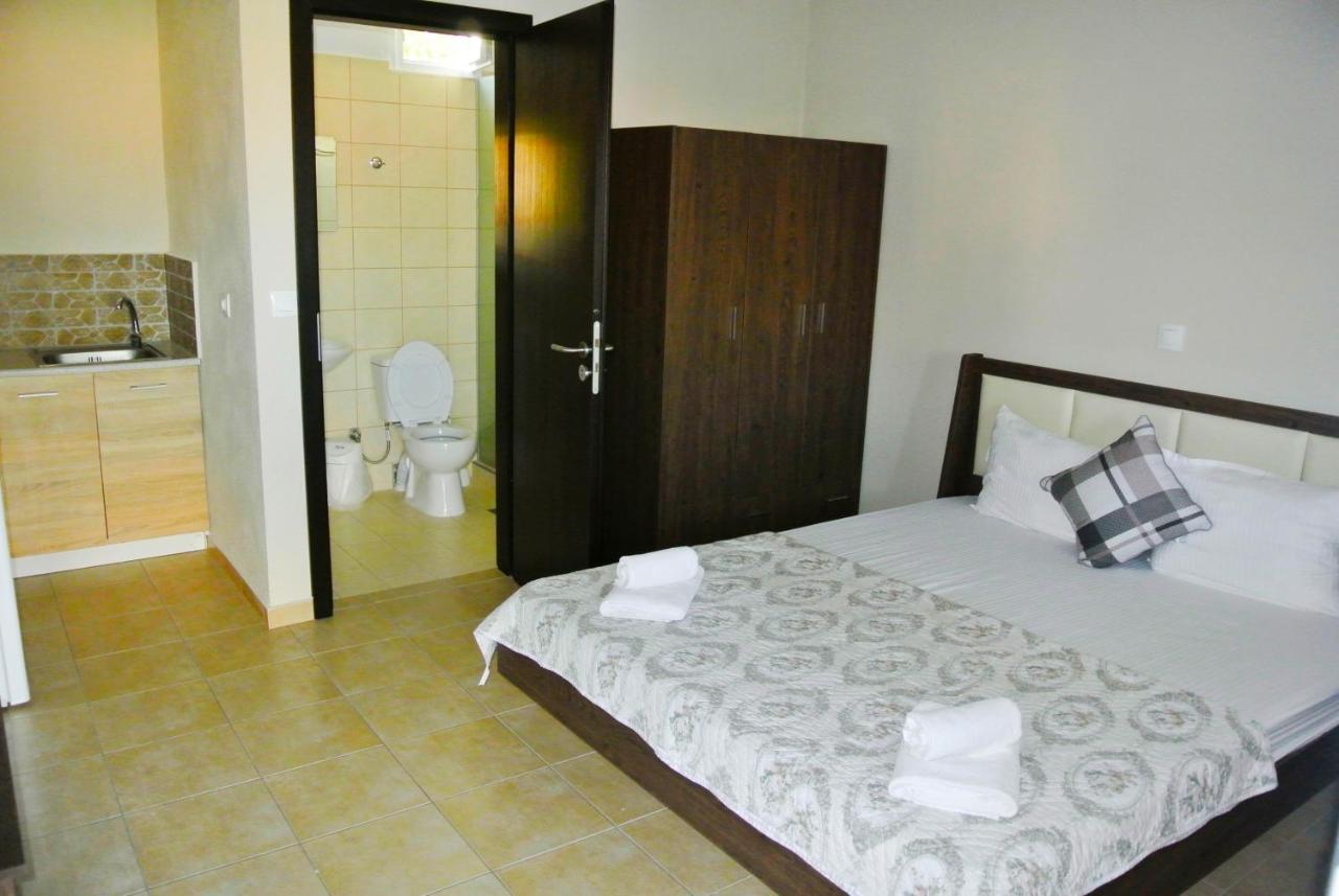 Kremasti Rooms Luaran gambar