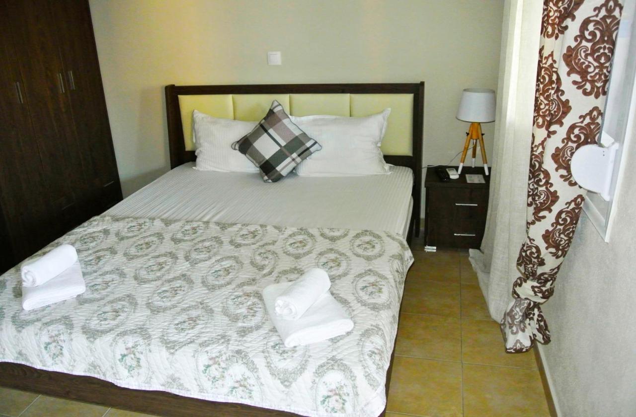 Kremasti Rooms Luaran gambar