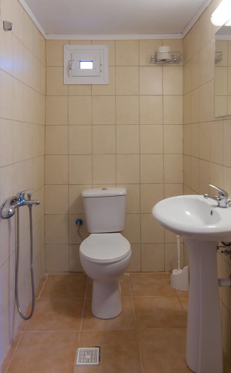 Kremasti Rooms Luaran gambar