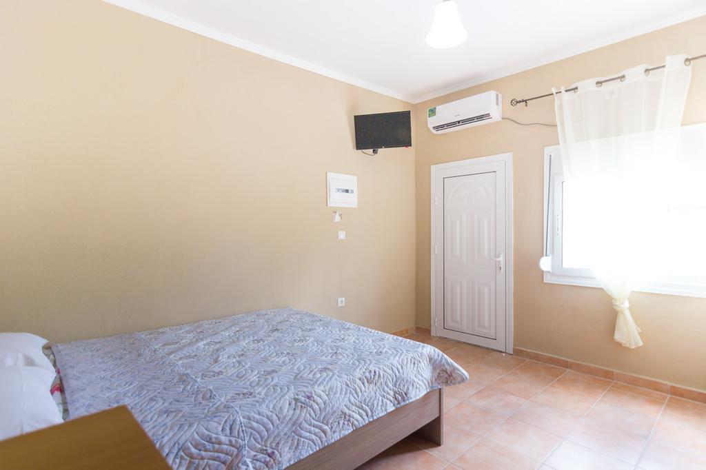 Kremasti Rooms Luaran gambar